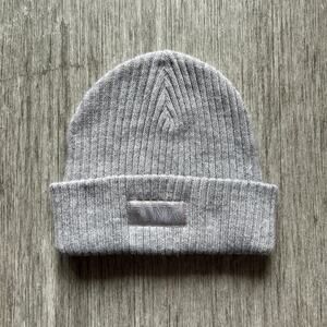 PINK Victoria’s Secret Gray Ribbed Cuffed Cozy Knit Beanie Winter Hat One Size